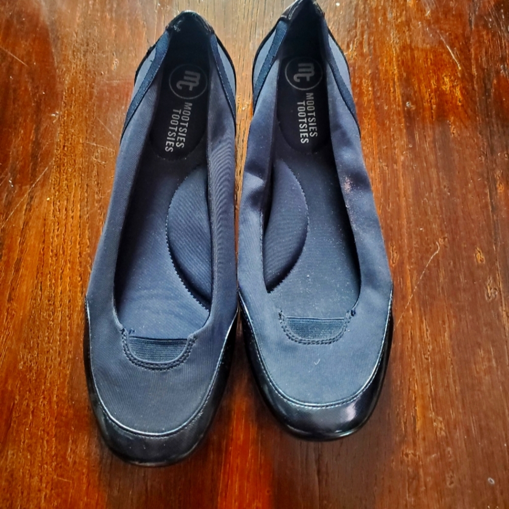 Women's flats